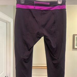 LULU Below the knee length leggings